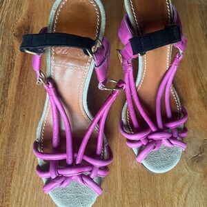 VTG Vero Cuoio Fuchsia Slingback Heels 6.5